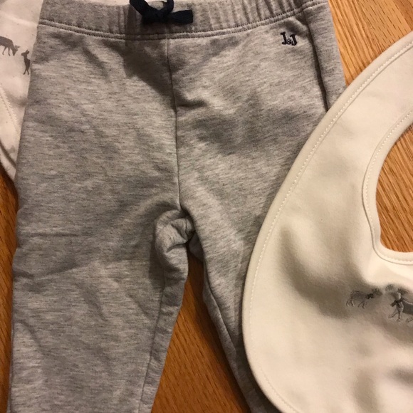 Winter Wonderland Janie & Jack Set w/ NWT Bib - Picture 3 of 5